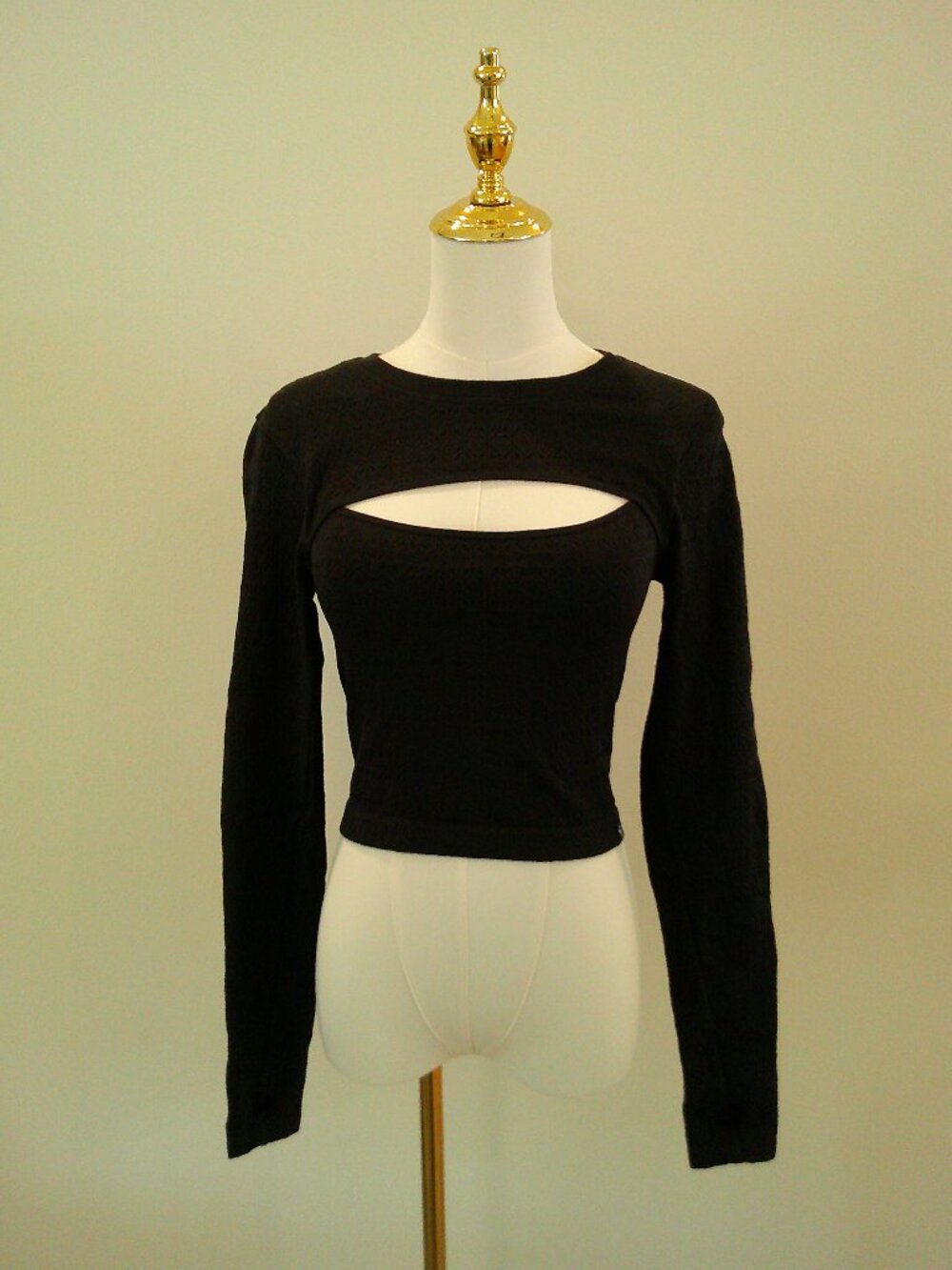 Joylab Black Cutout Athletic Top Medium